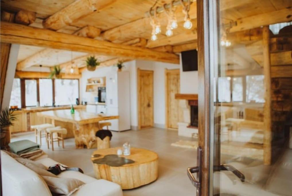 Aframehouse