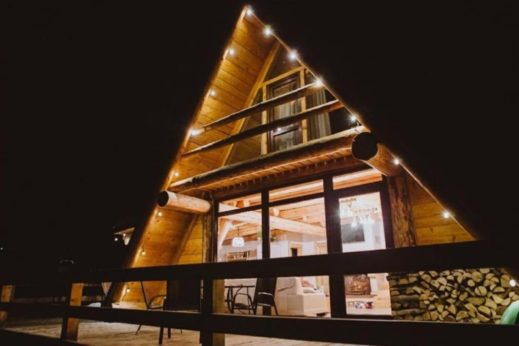 Aframehouse *
